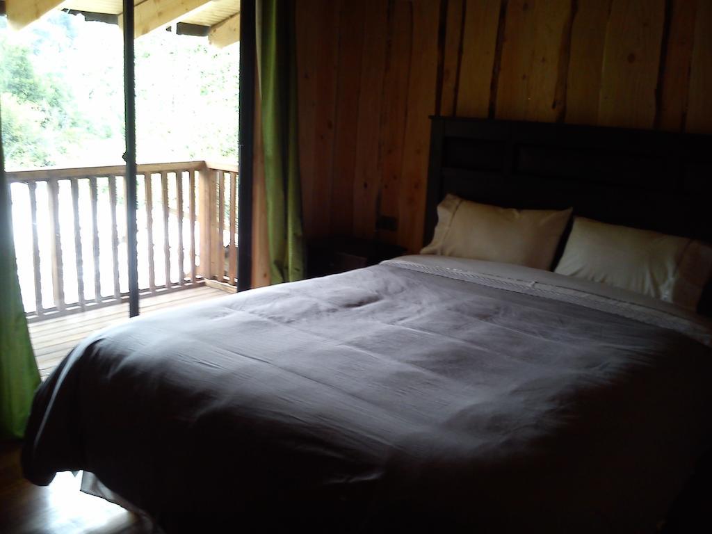 Hostal Los Alamos Neltume Cameră foto